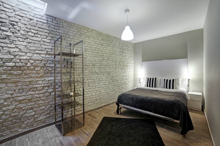 Modern Basement Duplex with Garden in Şişli gallery image 5