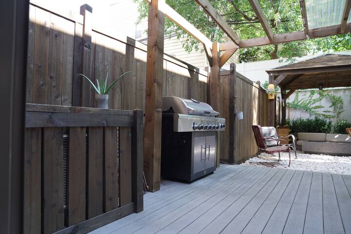 GREENPOINT OASIS gallery image 4