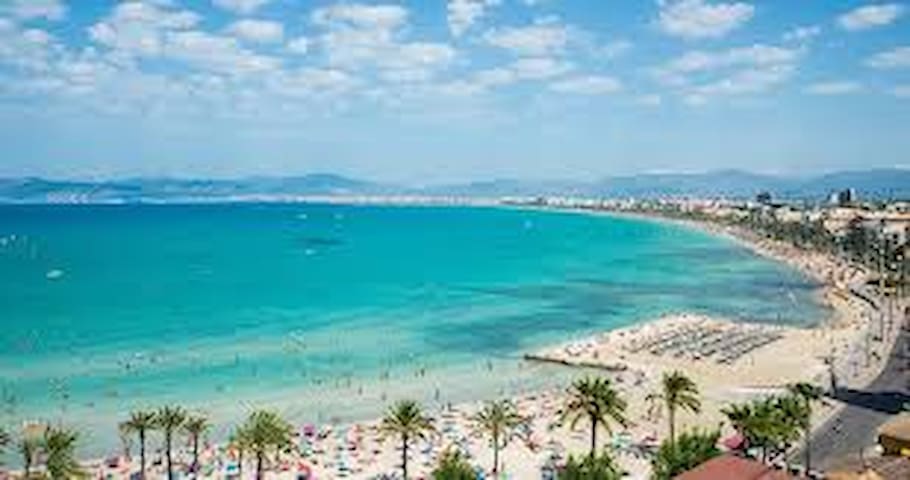 Hochbett  Playa de Palma WLAN, Netflix+Frühstück