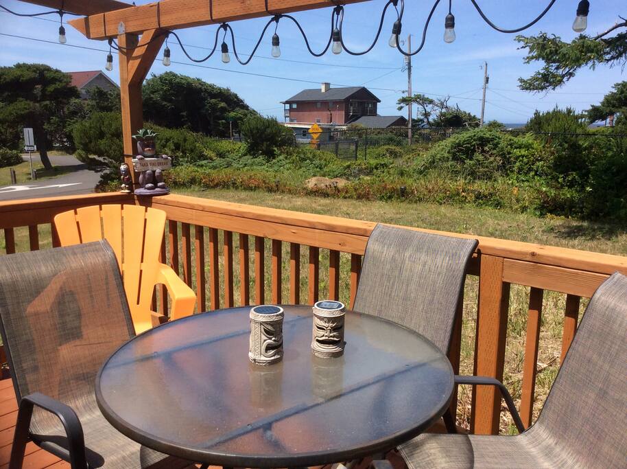Surfer BBQ deck View of a beautiful blue sky