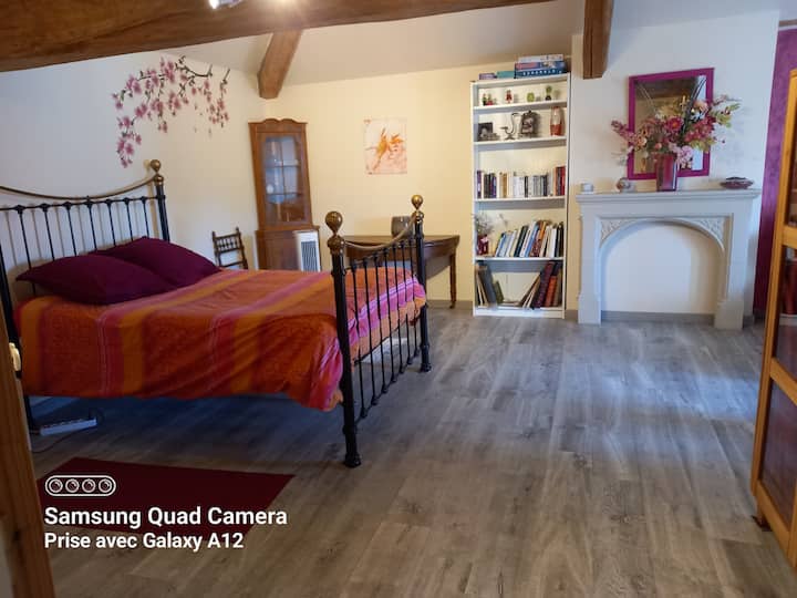 Camera da letto frutteto fiorito   2 ° piano 