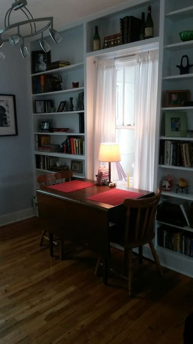 Dining area or space to work on a laptop