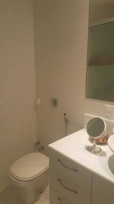 Bathroom (Suite)