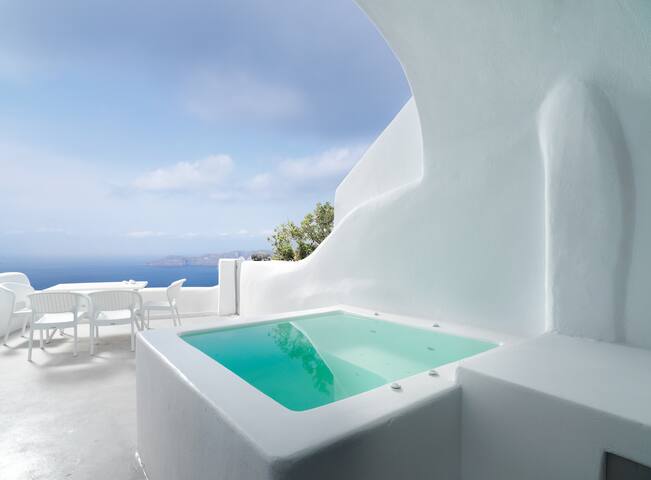 Tholos Villa w/ Indoor Pool and Outdoor Hot Tub