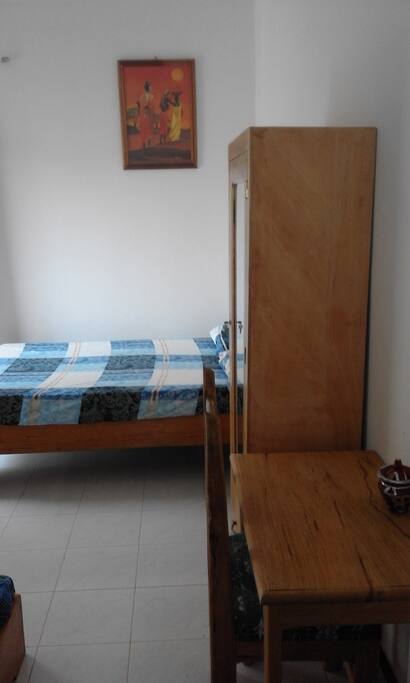 Chambre meublée