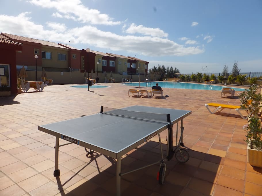 Ping pong free, solarium and pool