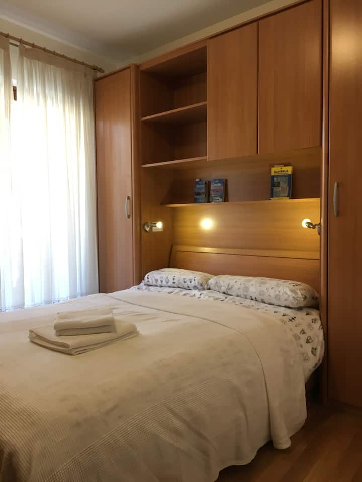 საძინებელი, პირველ სართულზე