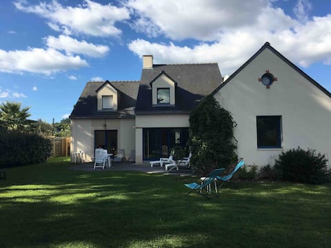 Spacious Villa near beaches in Pouliguen
