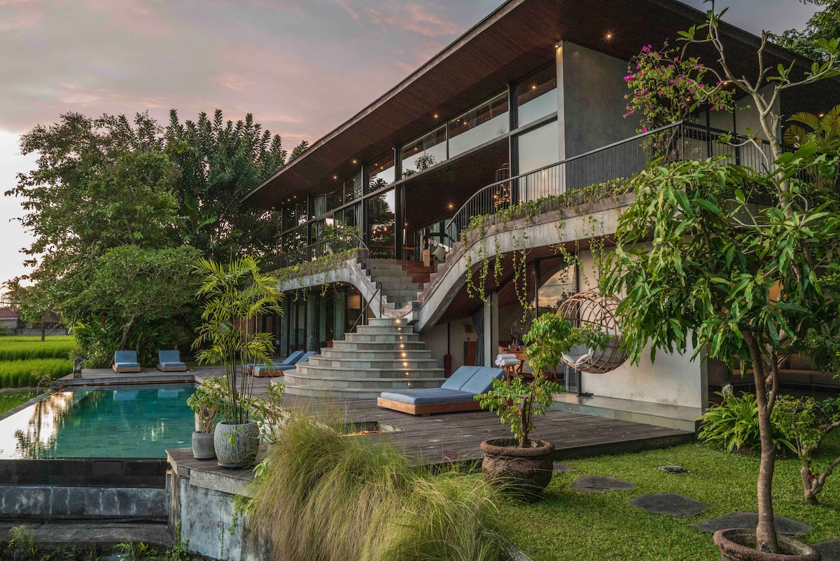 Flow House — photo 1
