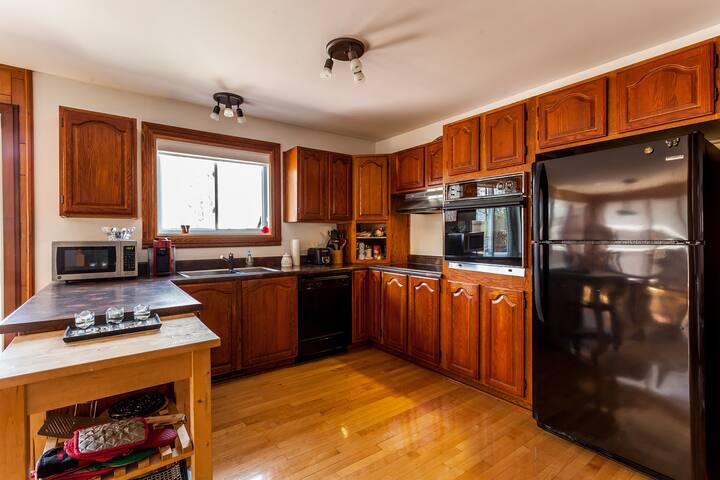 Beautiful functional home great for families gallery image 4