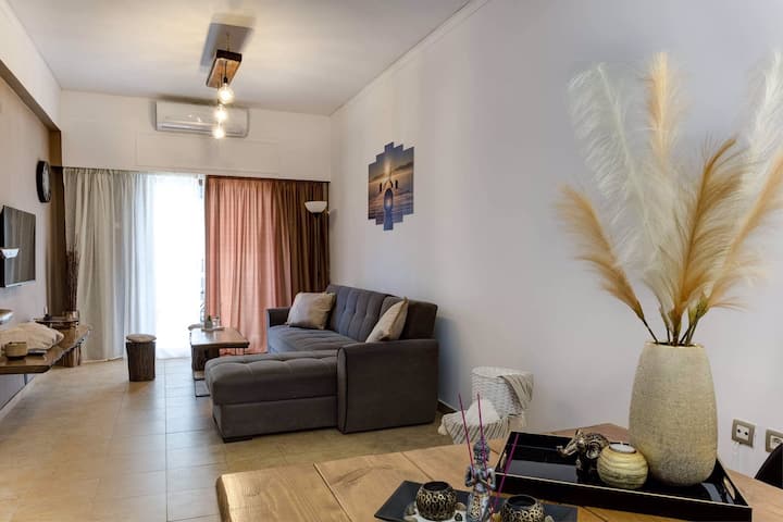 Big Renovated 2-bedrooms Appartment In City Center - Heraclión