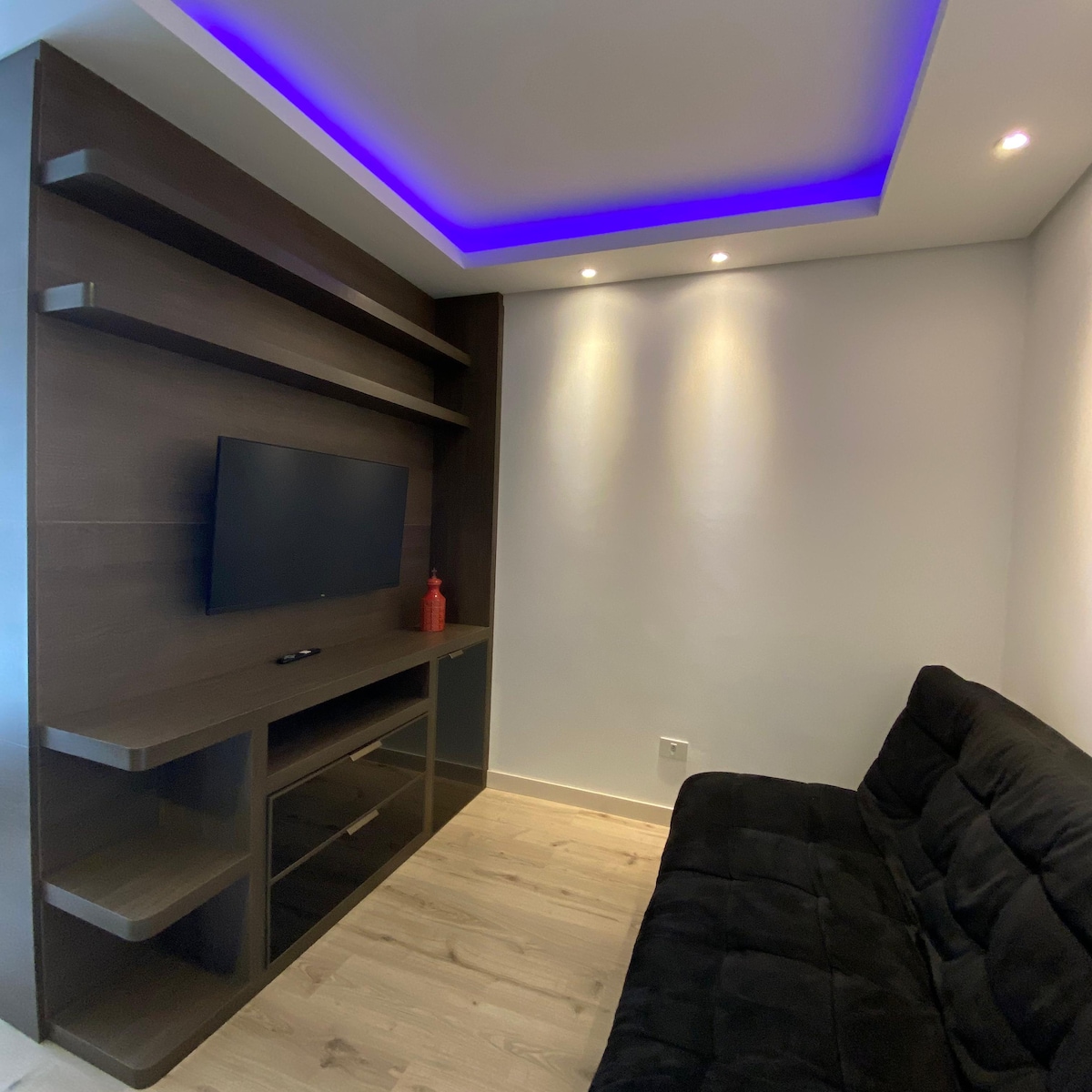 Top Airbnb: Central Apartment with a view of Serra do Mar and Couto. em Juvevê