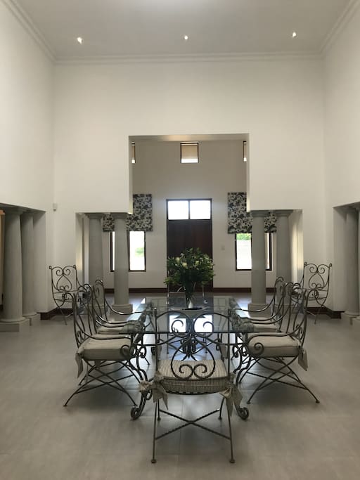 Large atrium and dining room