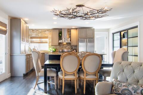 Designer Home with Small-Town Charm near Boulder