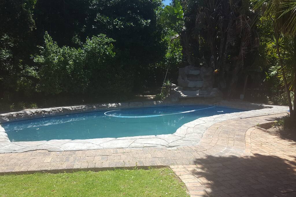 Propdom Guest House