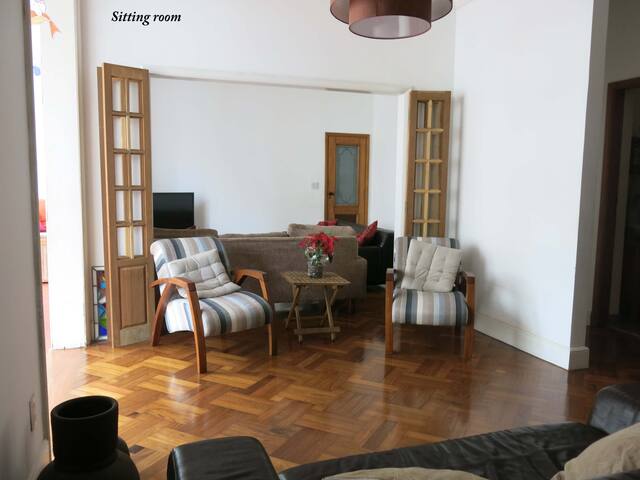 spacious 2bed apartment gallery image 5