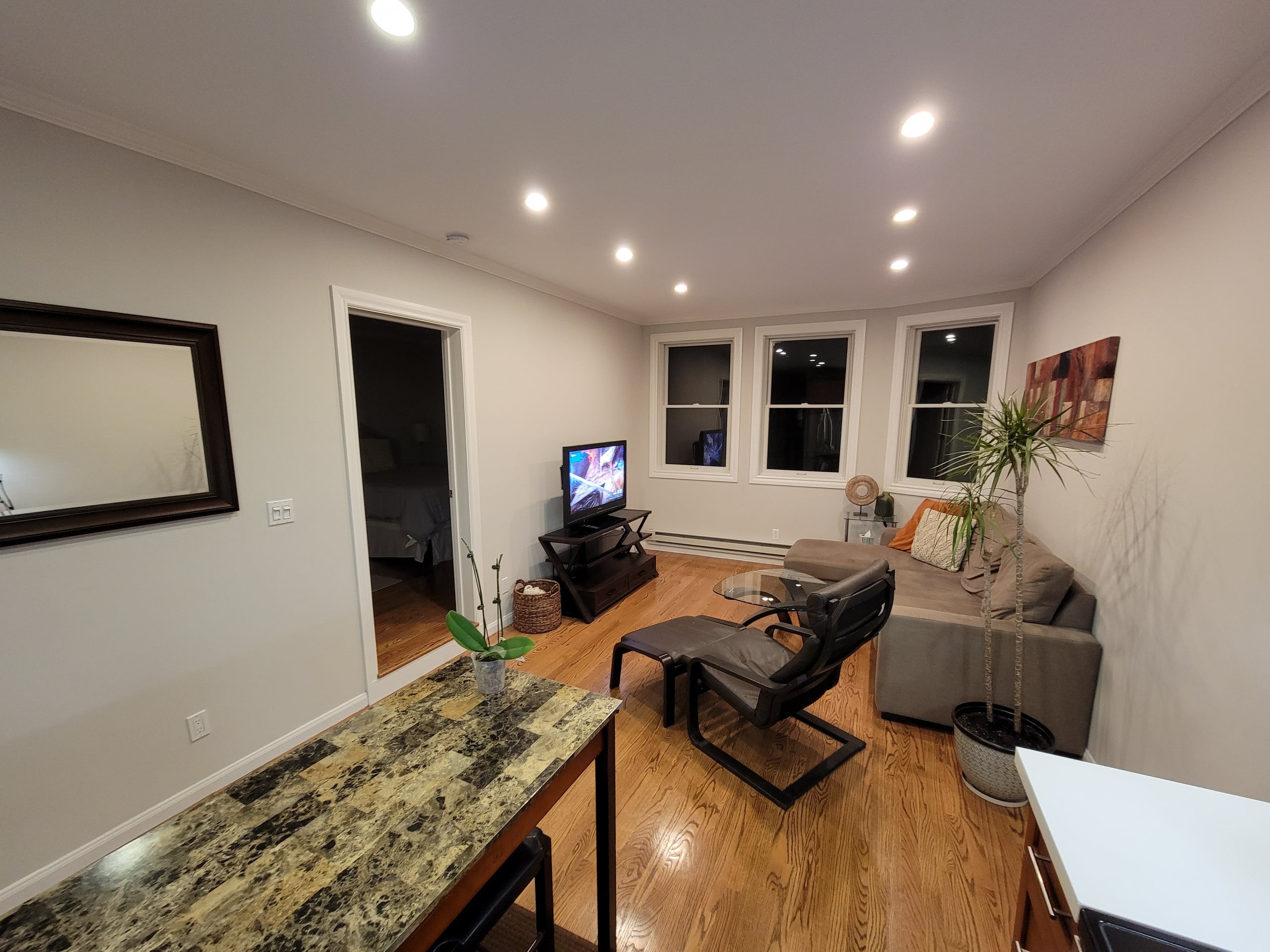 Condo in San Francisco · ★4.8 · 2 bedrooms · 3 beds · 1 bath - Image 6