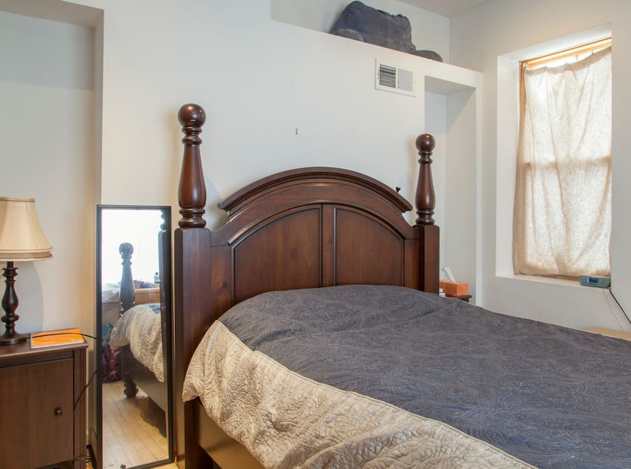 Master bedroom with Queen size bed. Sleep Number lets you select your comfort level on either side.