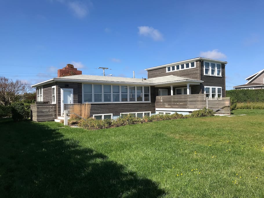 Ocean side of house, facing ocean and back yard