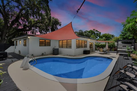 Escape Oasis 5BR Heated Pool Hard Rock Stadium