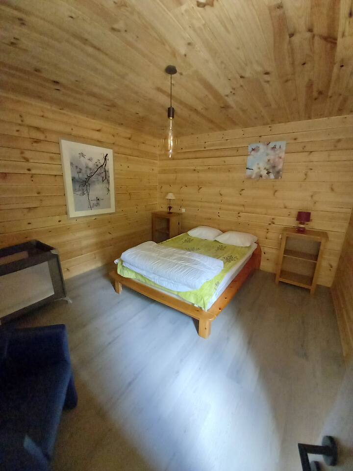 საძინებელი 1