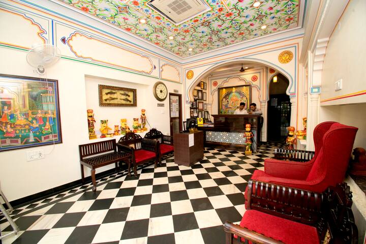 Centrally Located,Private Room,WiFi