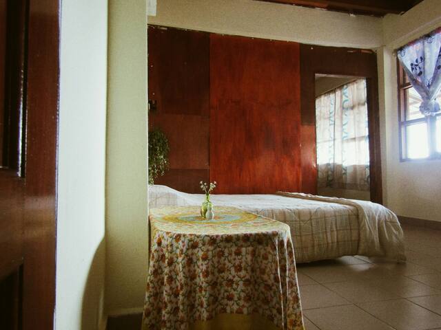 Mountain View Home Quad Room (4 pax) #2