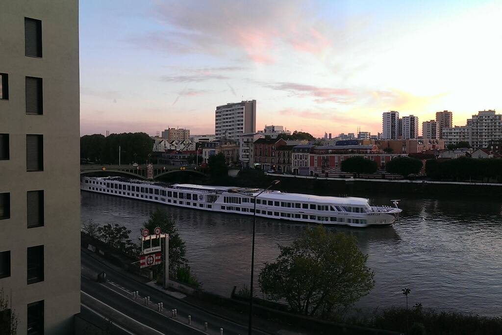 Vue depuis la terrasse au couchant