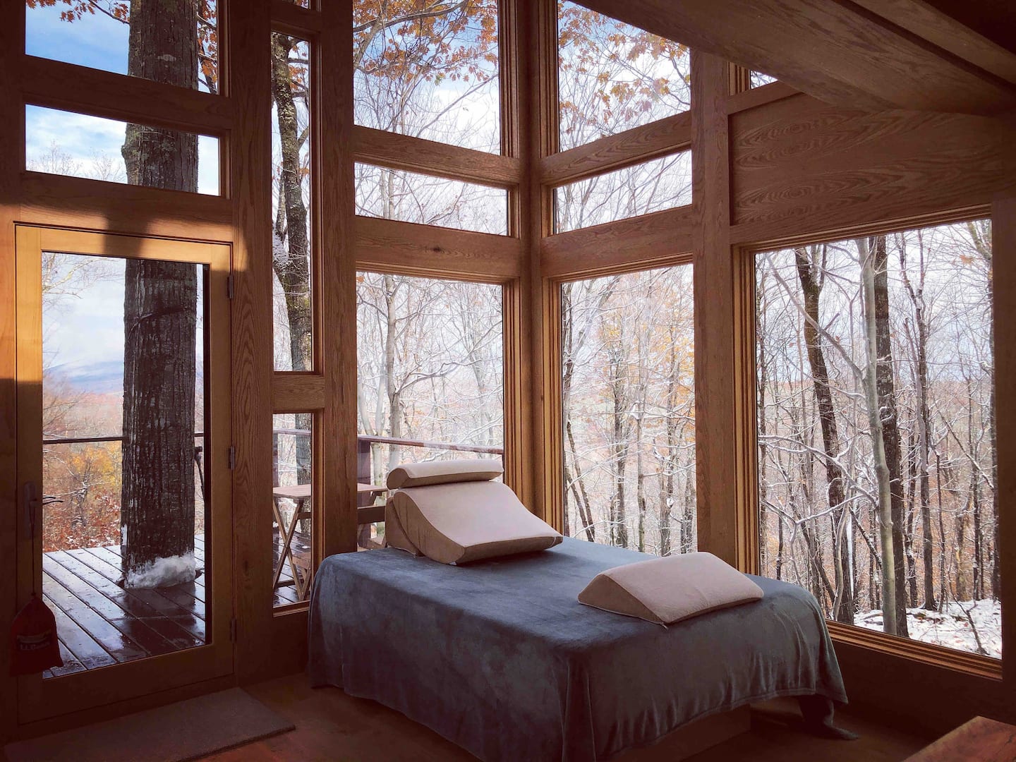 Wow! We found the Best New Hampshire treehouse Rentals. Save time searching!