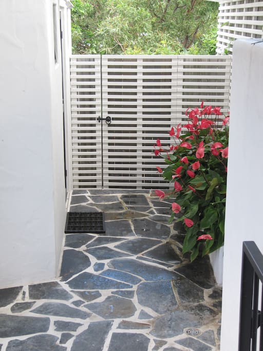 Private entrance into ensuite from pool and outdoor shower.