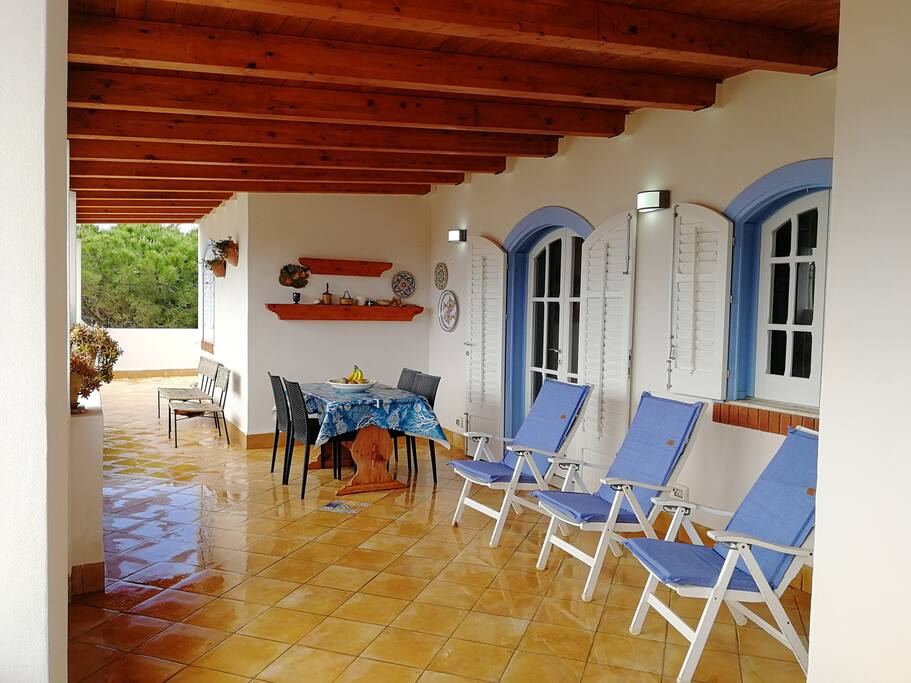 Ampia veranda