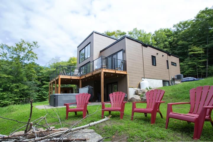 Chalet Serenity: Relaxation Spa Nd Fast Internet - Mont-Tremblant