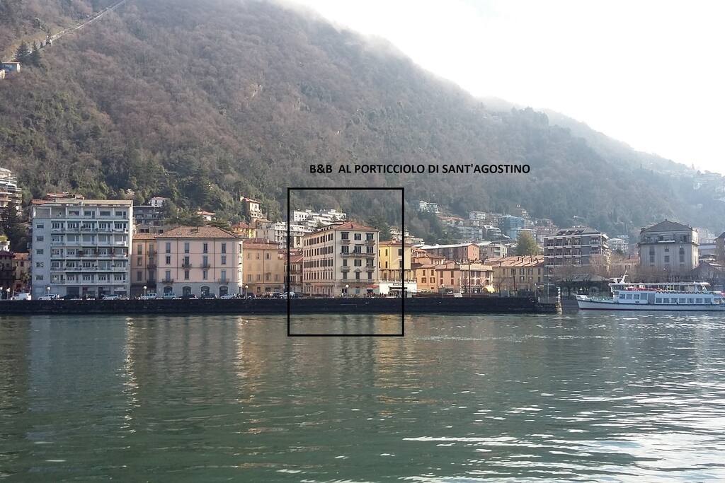 Edificio visto dal Lago