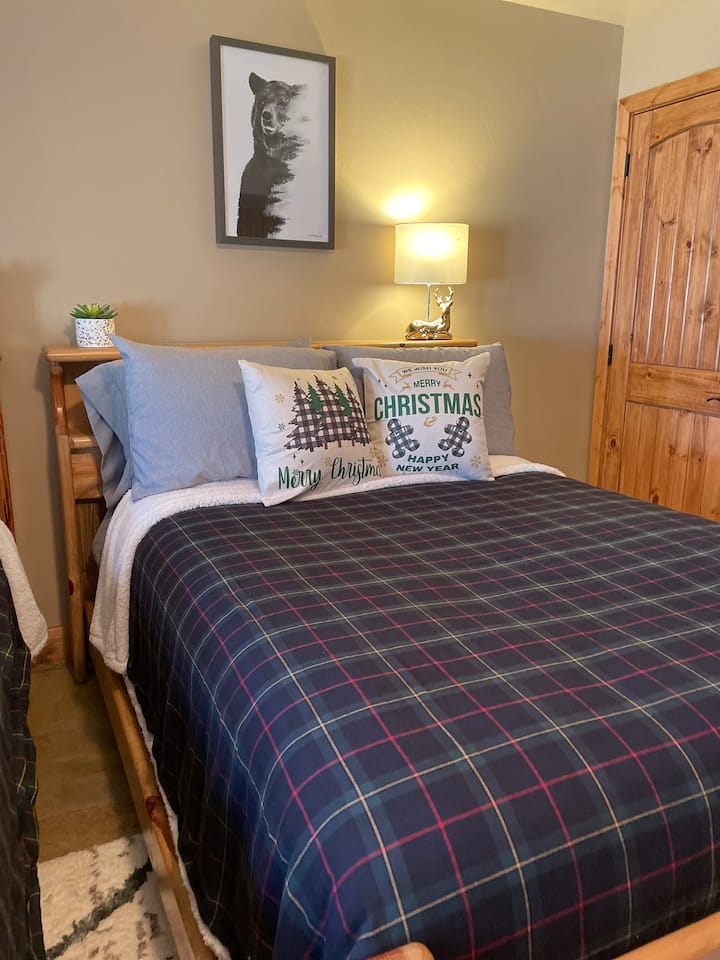 საძინებელი 4