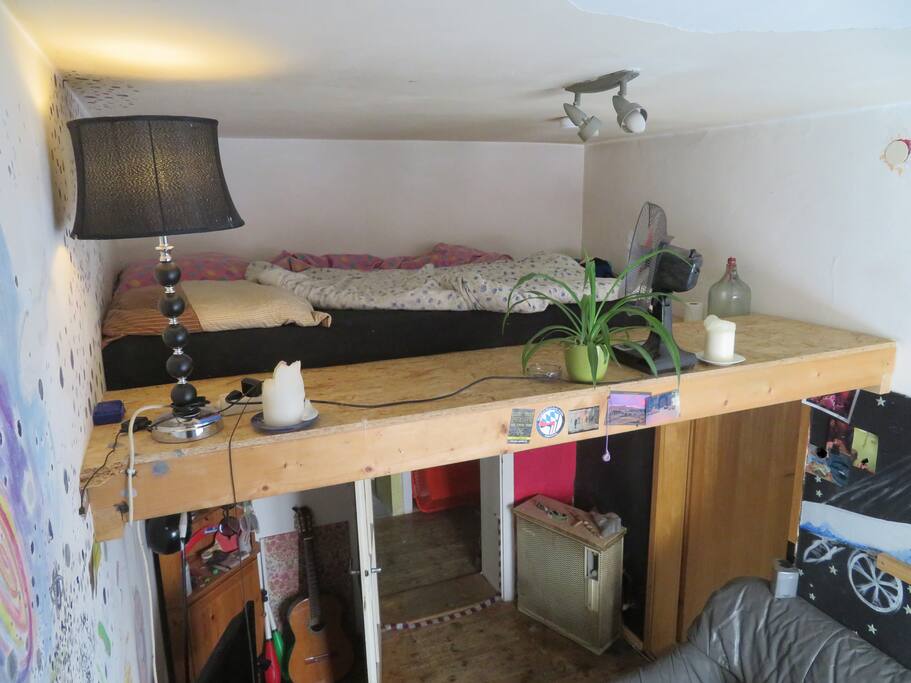 Sleepingspace at the livingroom
Schlafplatz im Wohnzimmer