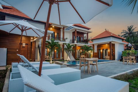 two private room with sea view
(penidaparadiso)