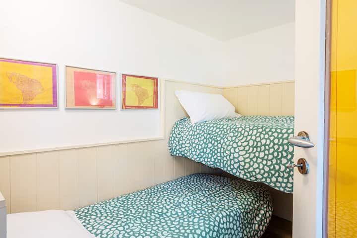 Room 6. Semi bunker beds