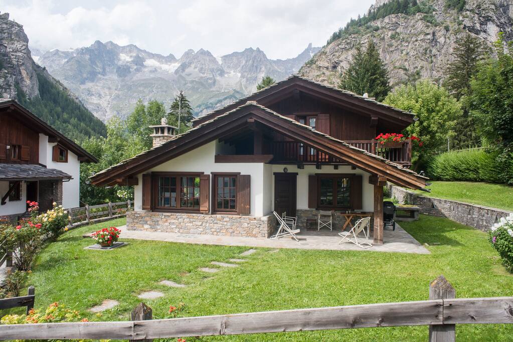 Vista casa fronte