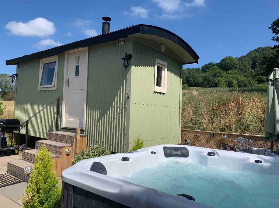 Romantic shepherds hut with hot tub Matlock Huts for Rent in