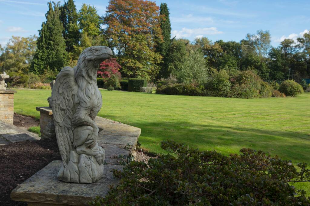 Wonderful Gardens and Statues