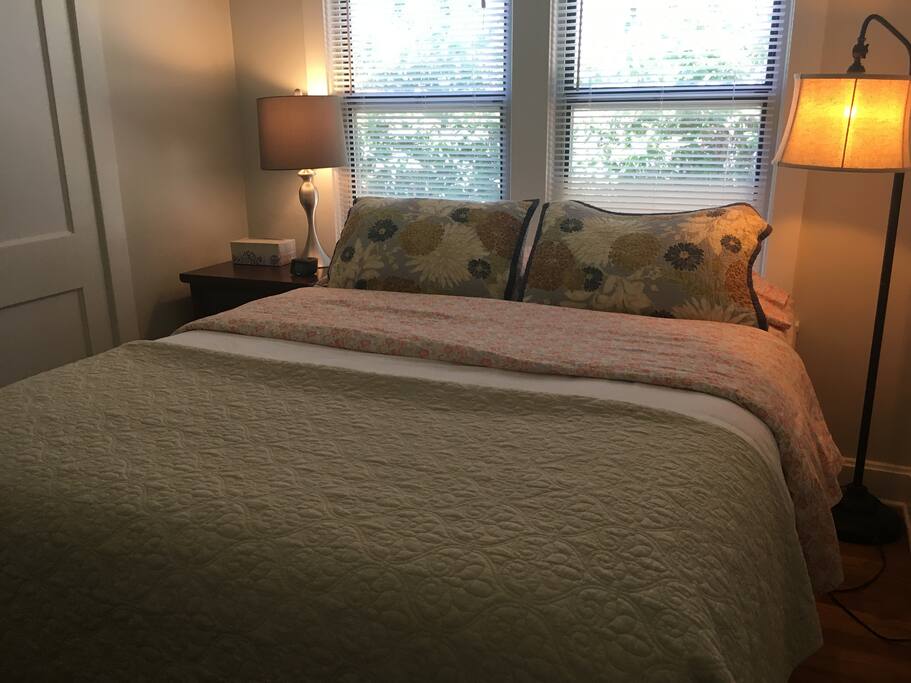 Cozy bedroom #2 with queen bed