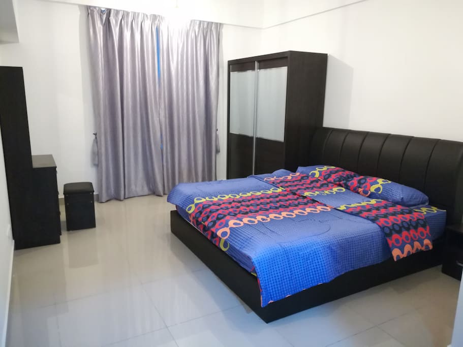 Master Room with King Size Bed