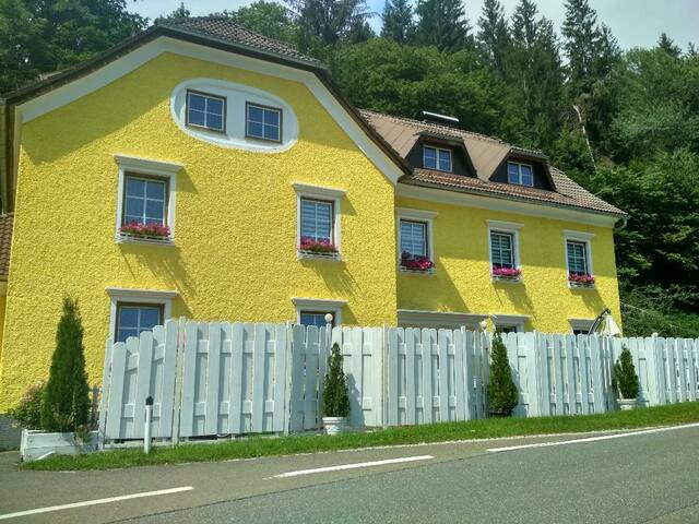 Airbnb Heutal Vacation Rentals Places To Stay Salzburg