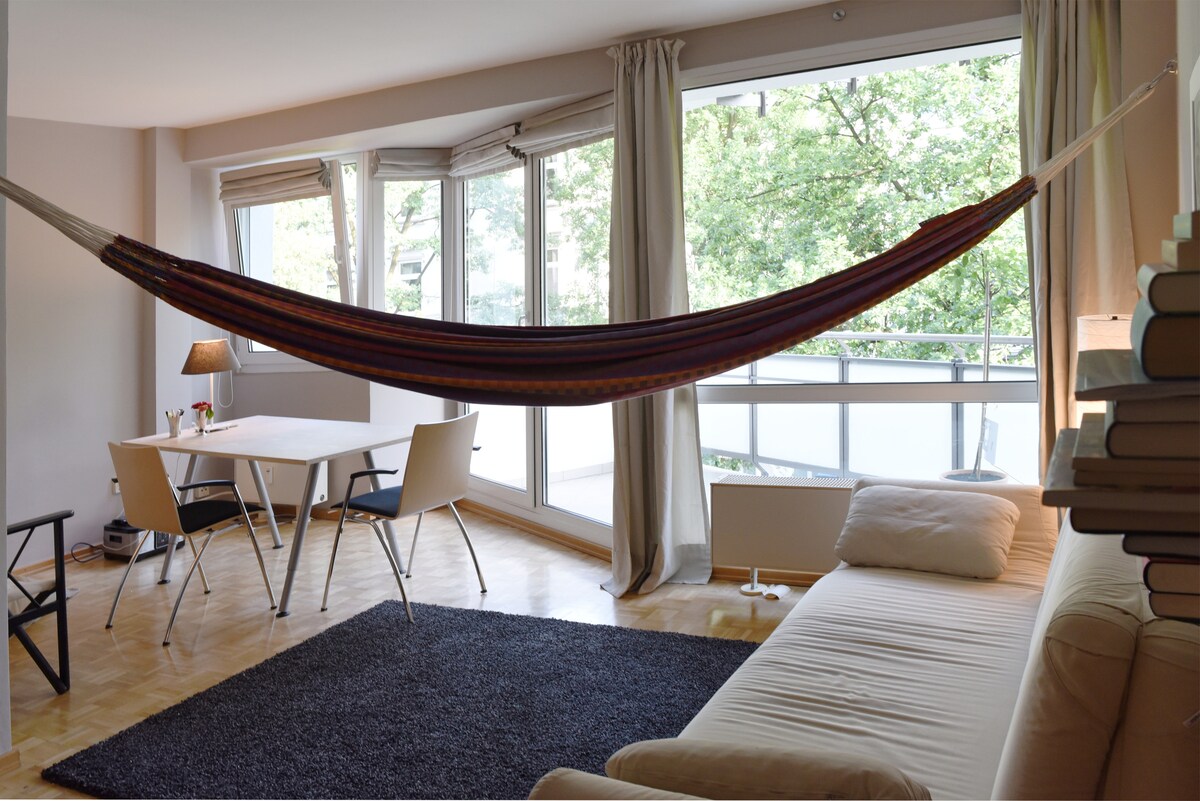 Successful Airbnb property: Cosy apartment near Alster lake in Uhlenhorst