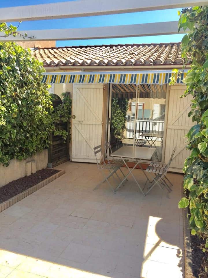 house in secure residence st Cyprien beach Houses for Rent in Saint