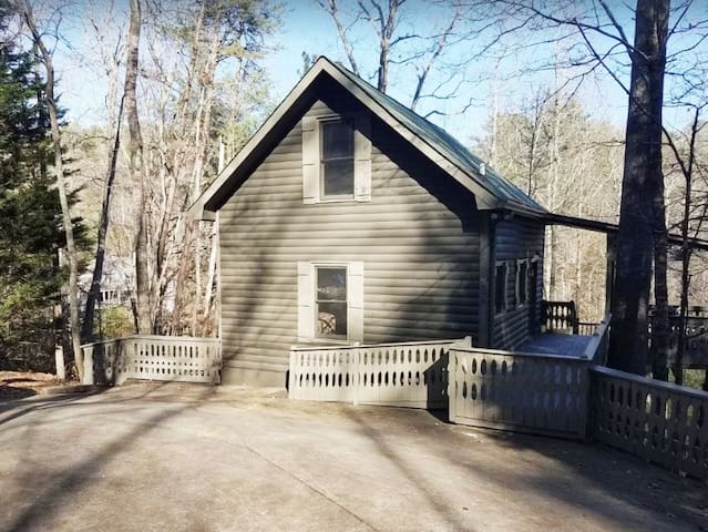 Airbnb Monroe Ridge Rd Vacation Rentals Places To Stay