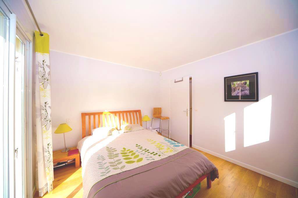 Chambre parentale acces sur terrasse & jardin