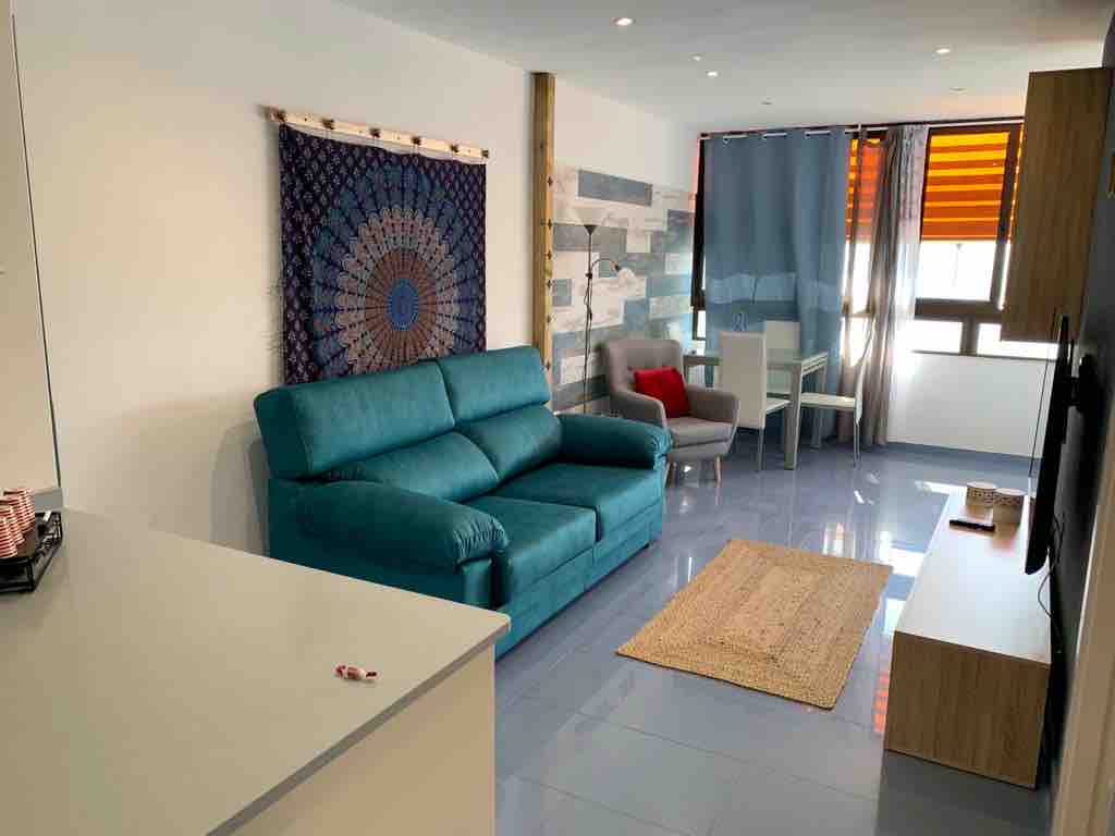Popular Airbnb listing: Seaside! in Benidorm