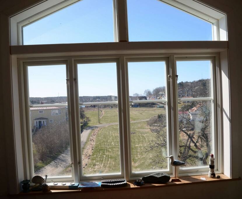 Utsikt från allrummet sydöst riktning