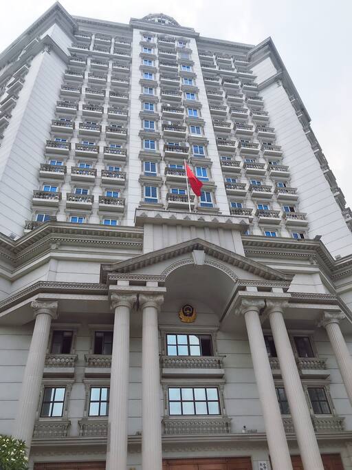 小区对面是海关缉私局